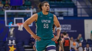 WVU men's hoops secures commitment from UNC Wilmington transfer Harlan Obioha